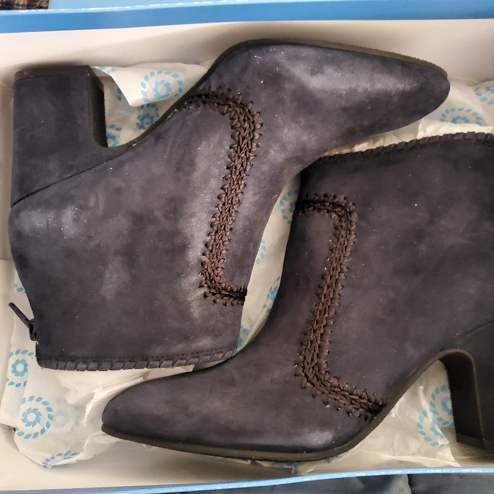 Jack Rogers Gemma Suede Booties Size 7 New - Picture 4 of 8